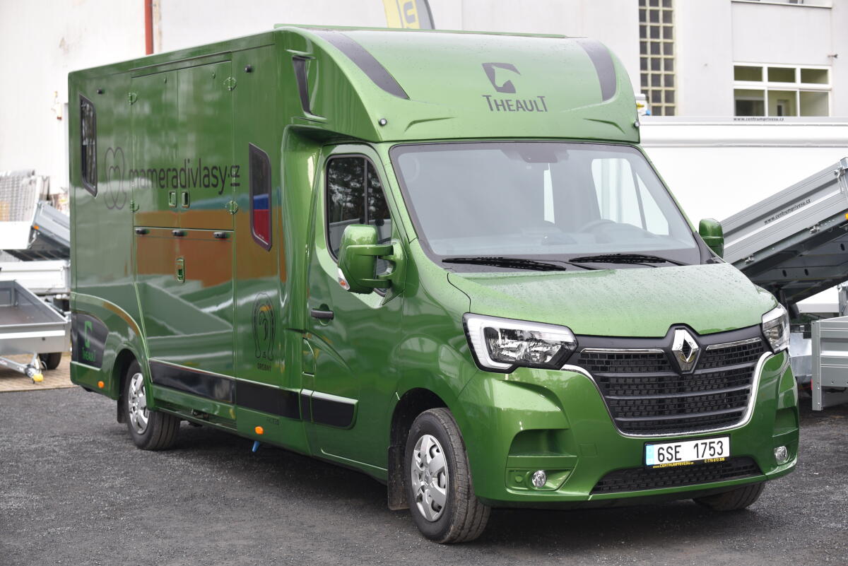 Renault Theault 2.3 TDI - Pferdetransporter für 2 Pferde 1