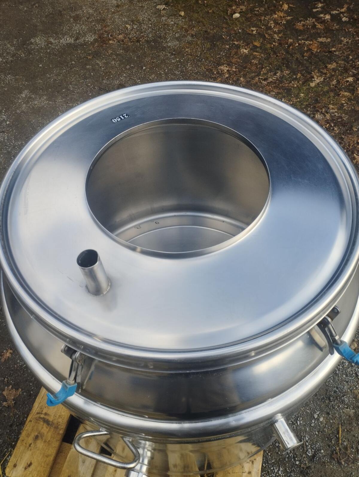 Milchtank 300 l + Sumpf 3