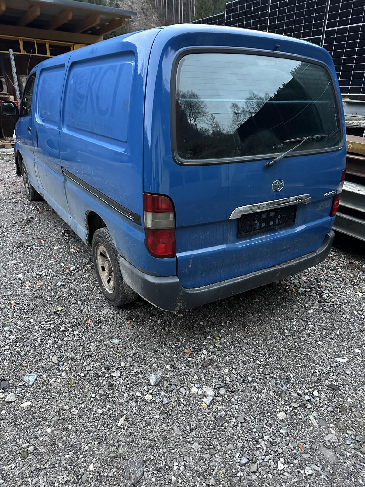 Toyota Hiace Allrad Lang 3