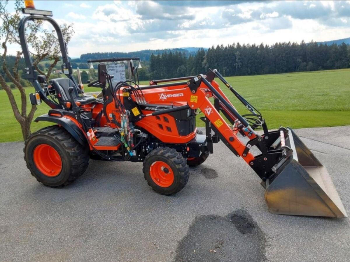 Avenger Traktor / Kleintraktor 1