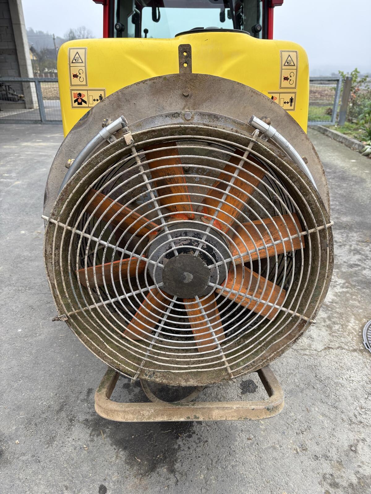 Tosello Gebläsesprüher 200 l 3