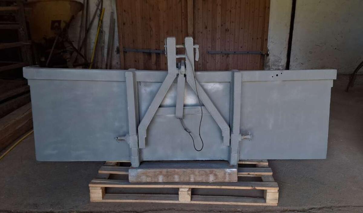 Mechanische Kippmulde, 194 cm Breite 2