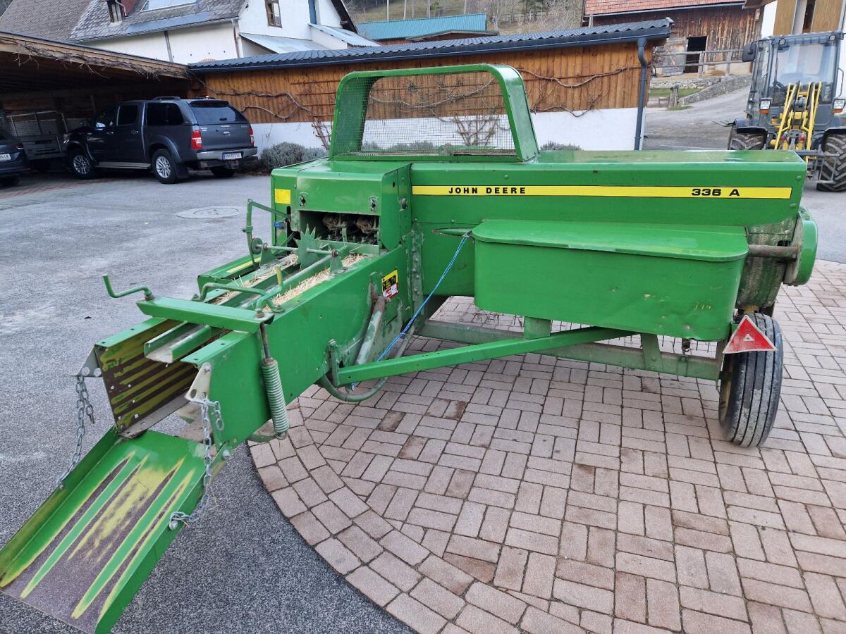 Kleinballenpresse John Deere 336A 2