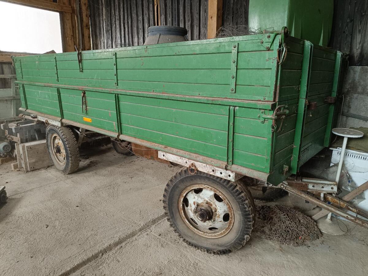 2-Achsen-Anhänger Gummiwagen 1