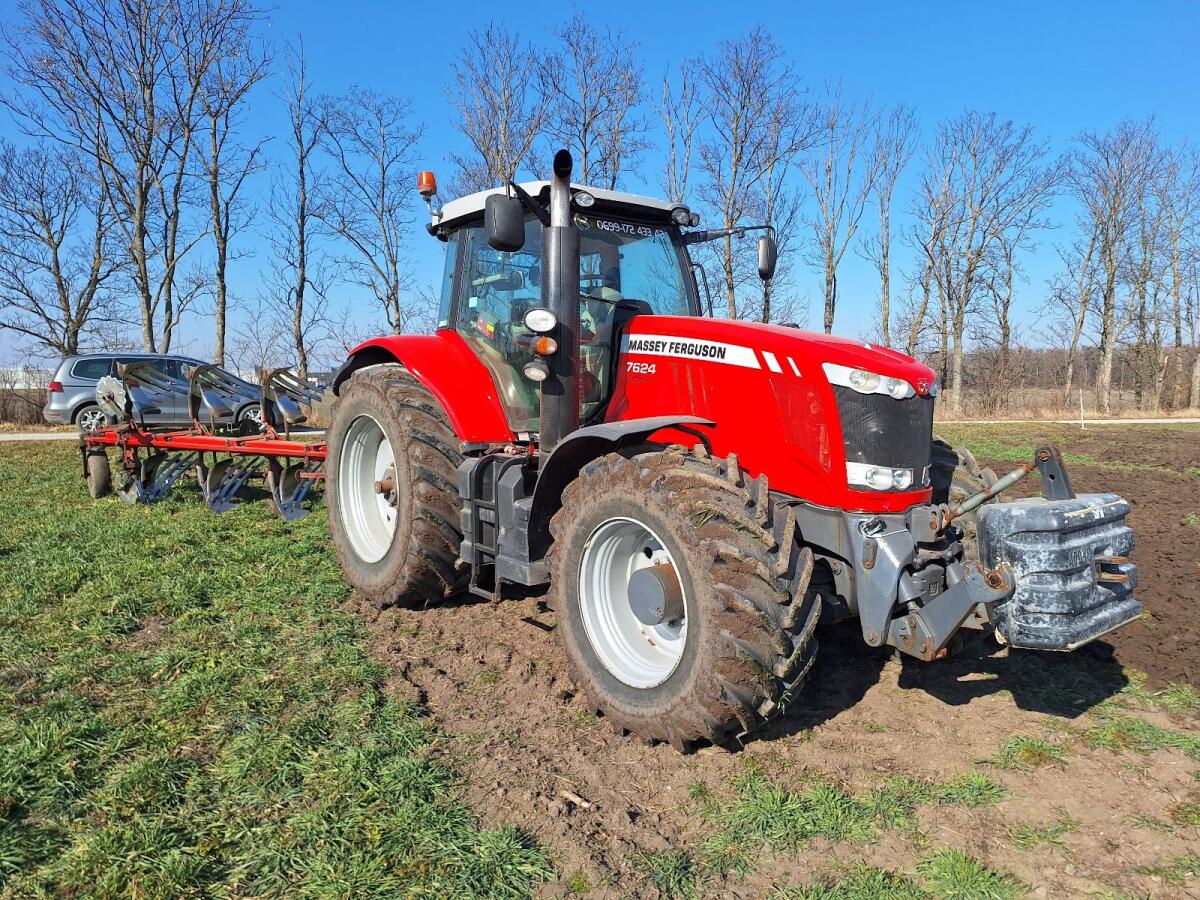 Massey Ferguson 7624 Dyna-VT 1
