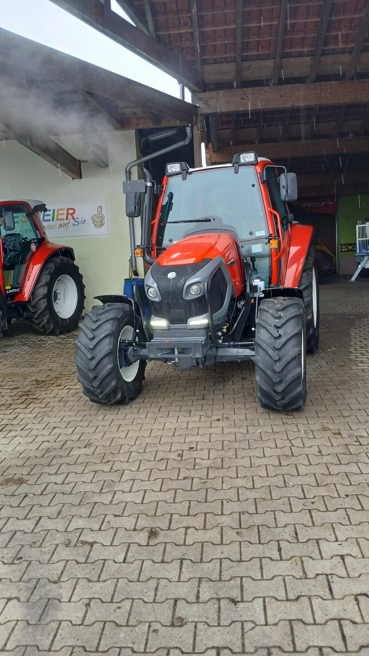 Lindner 75 LS Traktor Schlepper 3