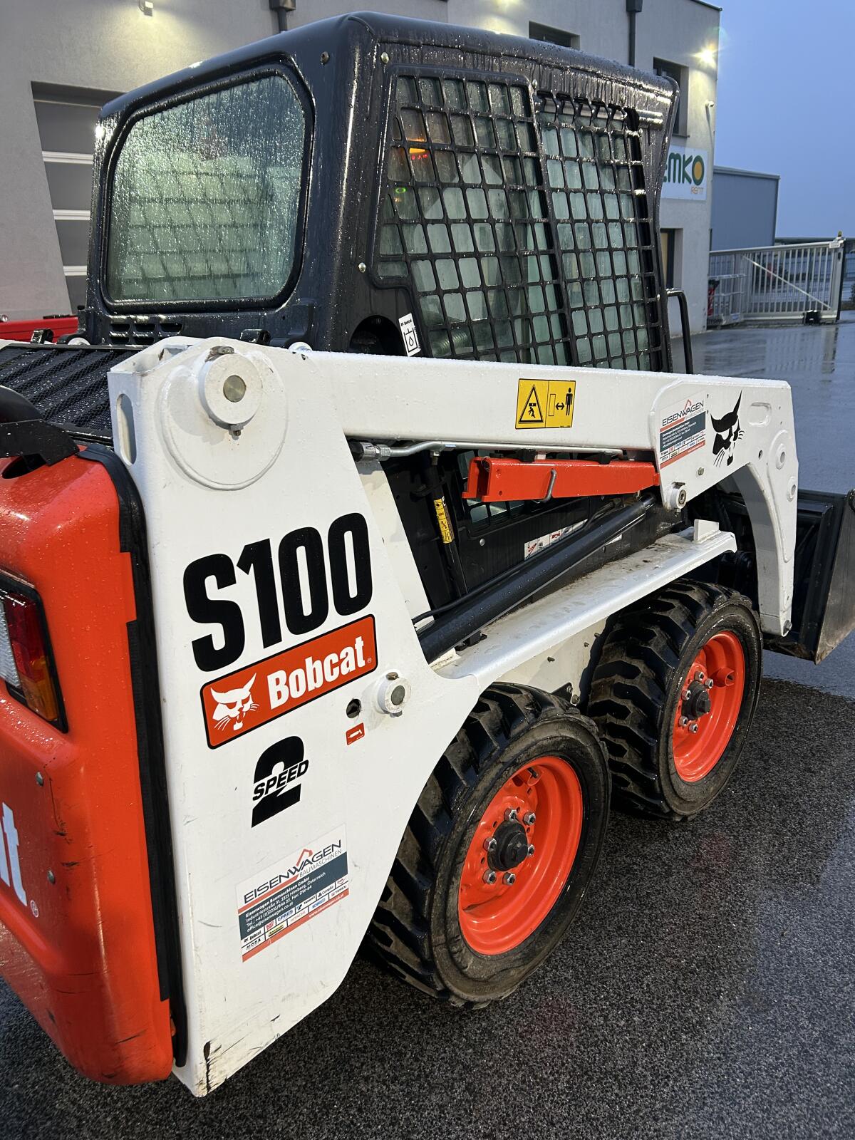 BOBCAT S100 Kompaktlader 2