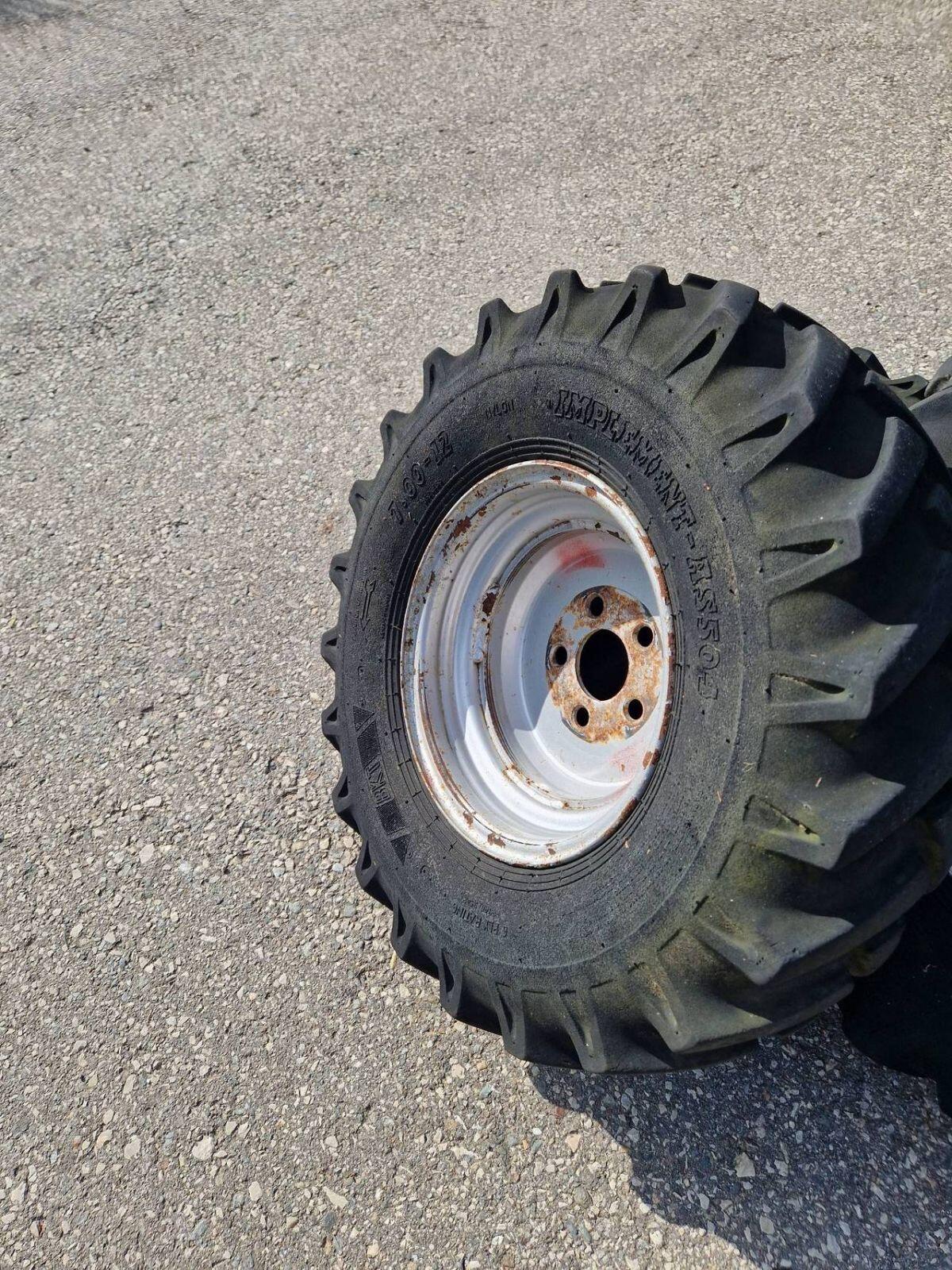 Kompletträder 7.00-12 zu Hoftrac 3