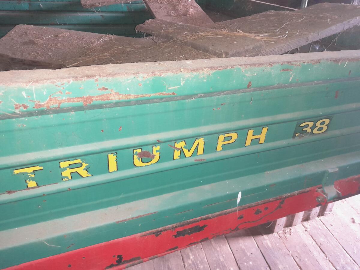 Miststreuer Triumph 38 3