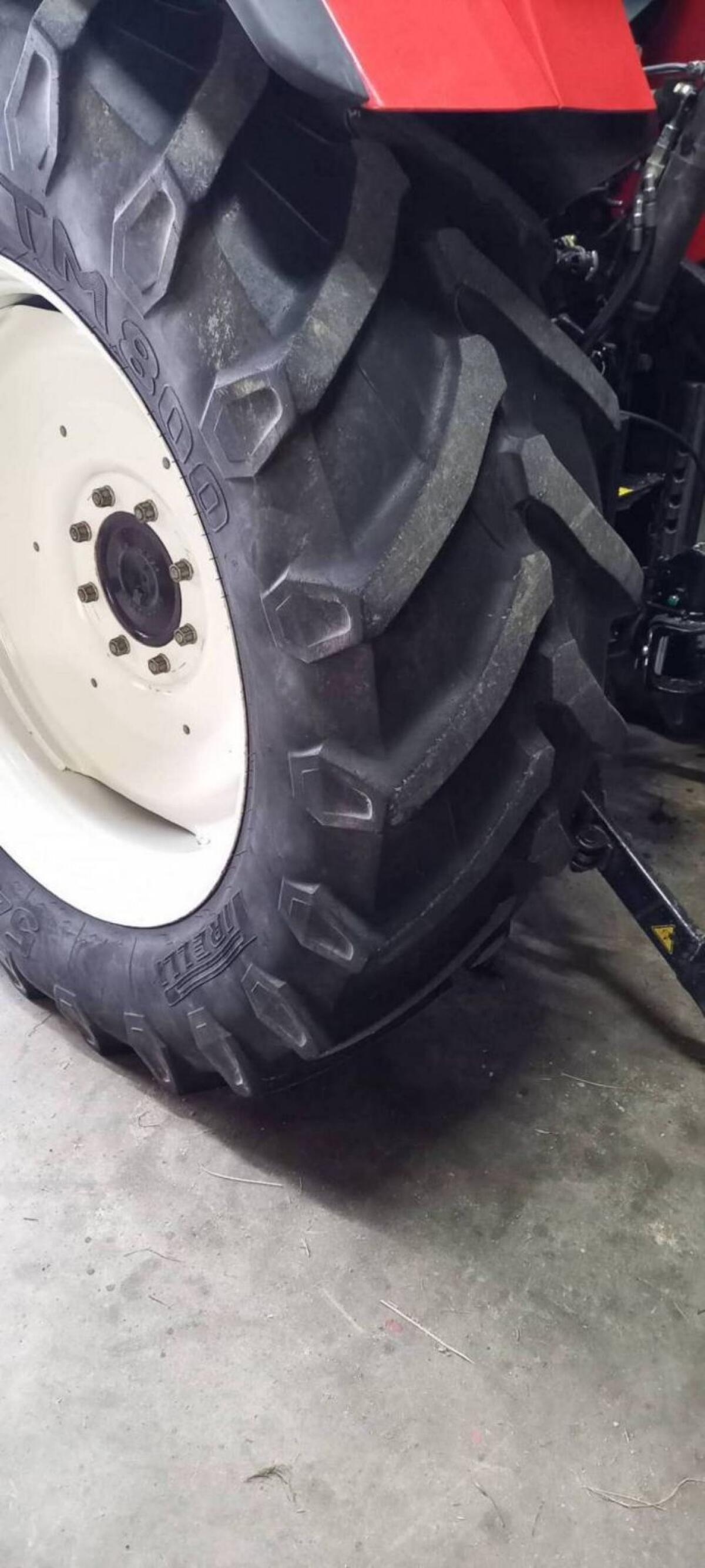 540/65R38 Traktorreifen 1