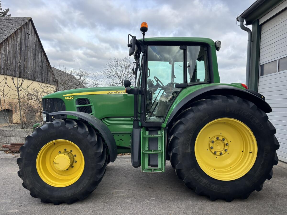 John Deere 6630 2