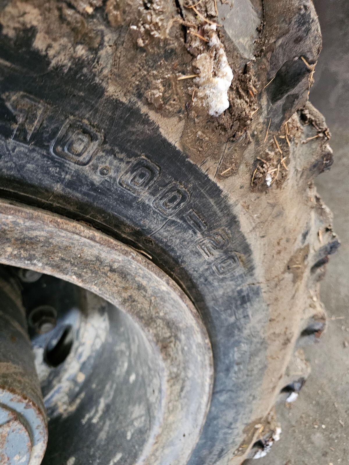 Takeuchi TP1160 Felgen 3