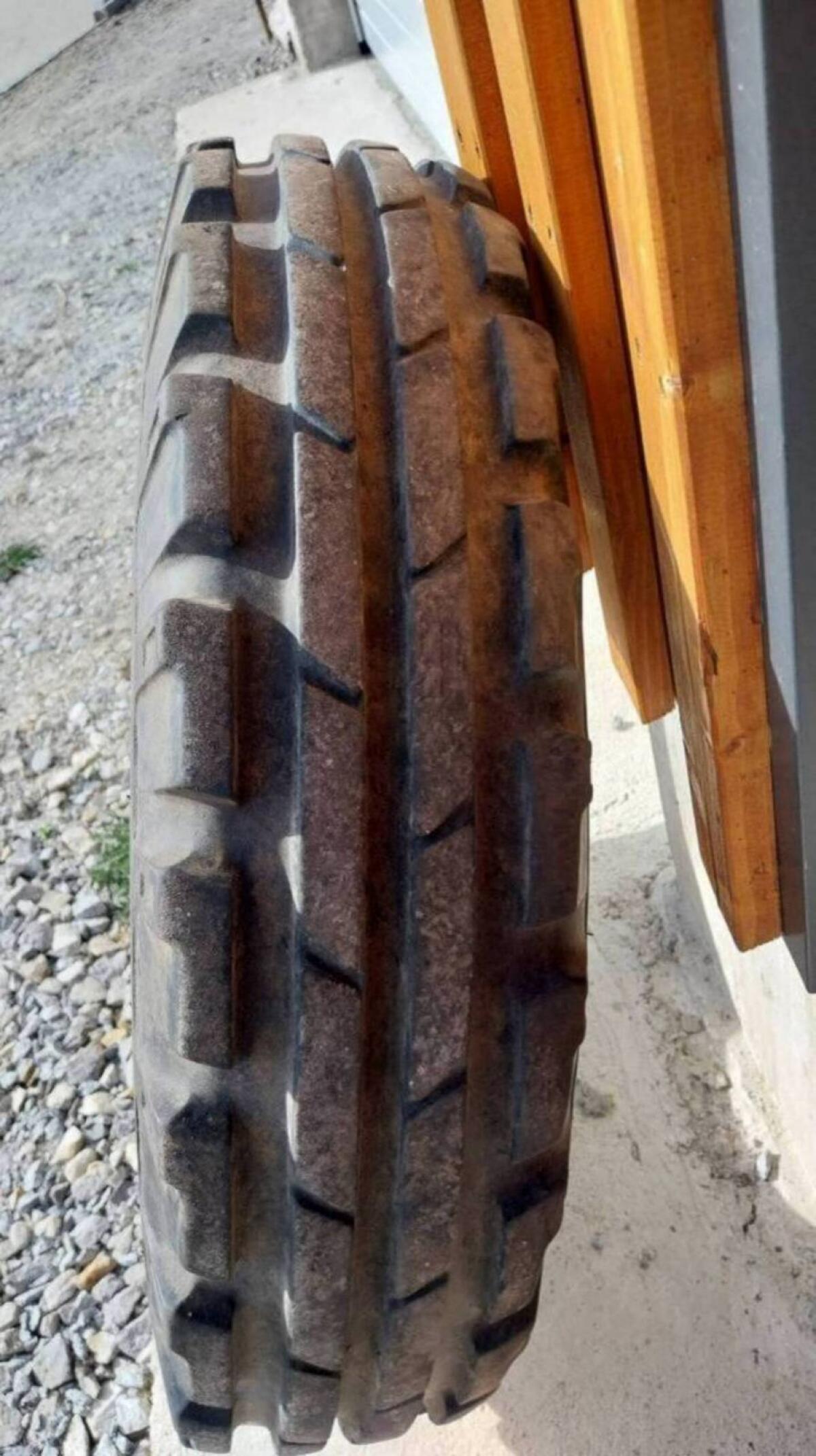 Traktorreifen 7.50-16 2