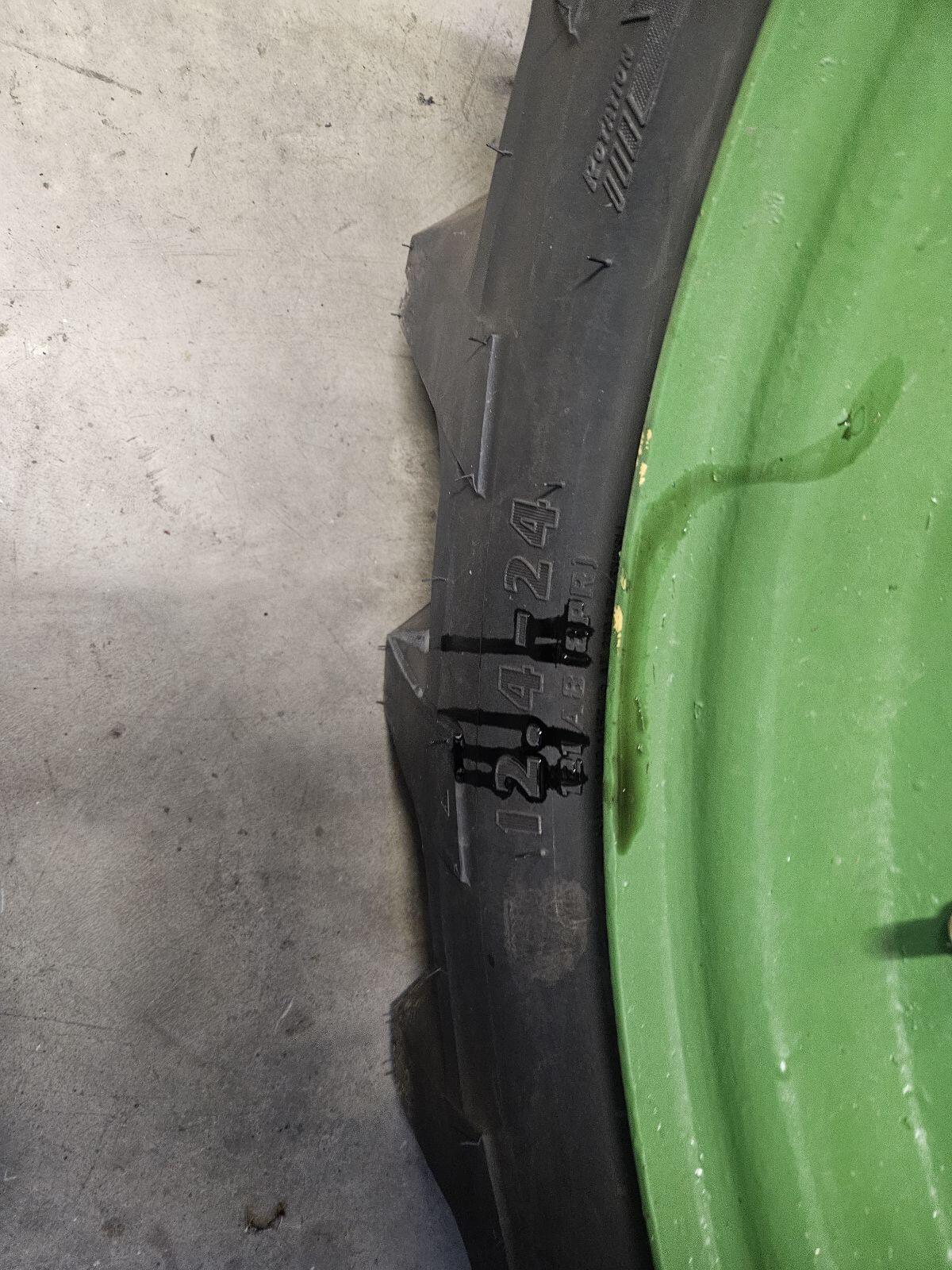 Verkaufe Räder für Steyr 180 Kurzschnauzer 2