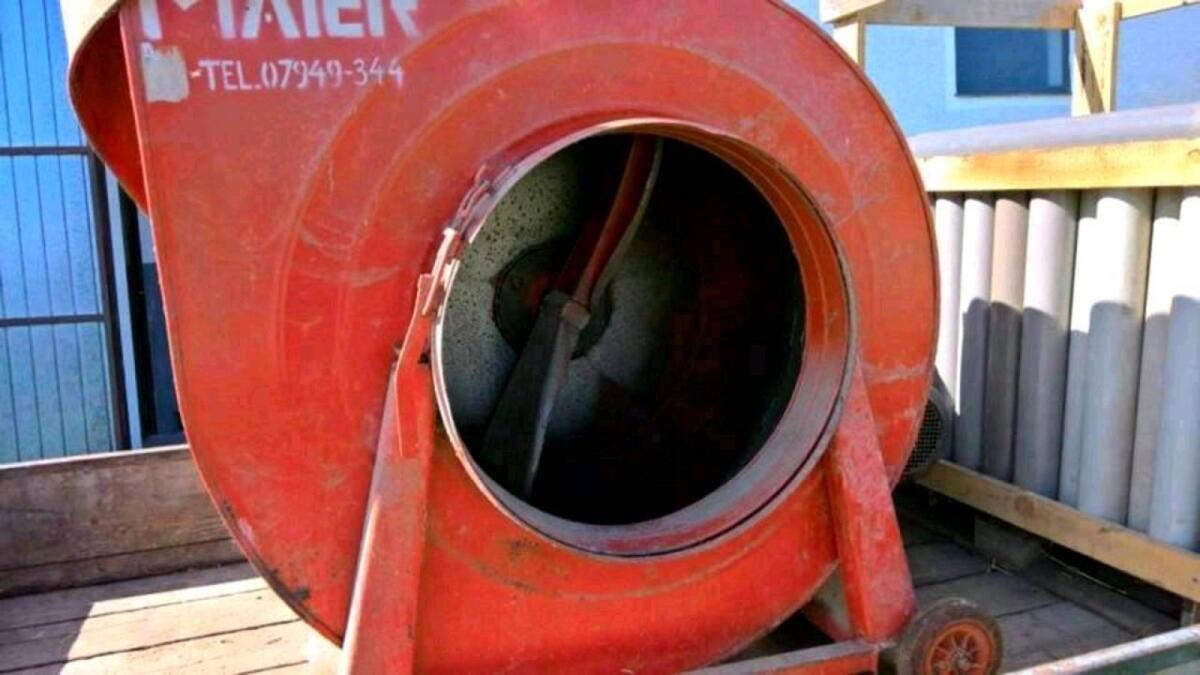 Heuverteileranlage mit Maier Gebläse 1