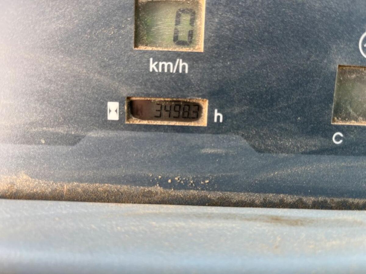 Komatsu WA 70-5 mit Schaufel und Gabel 2