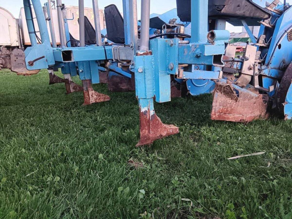 Pessl Pflanzensetzmaschine 4-reihig, Erdbeer, Kraut, Salat 3