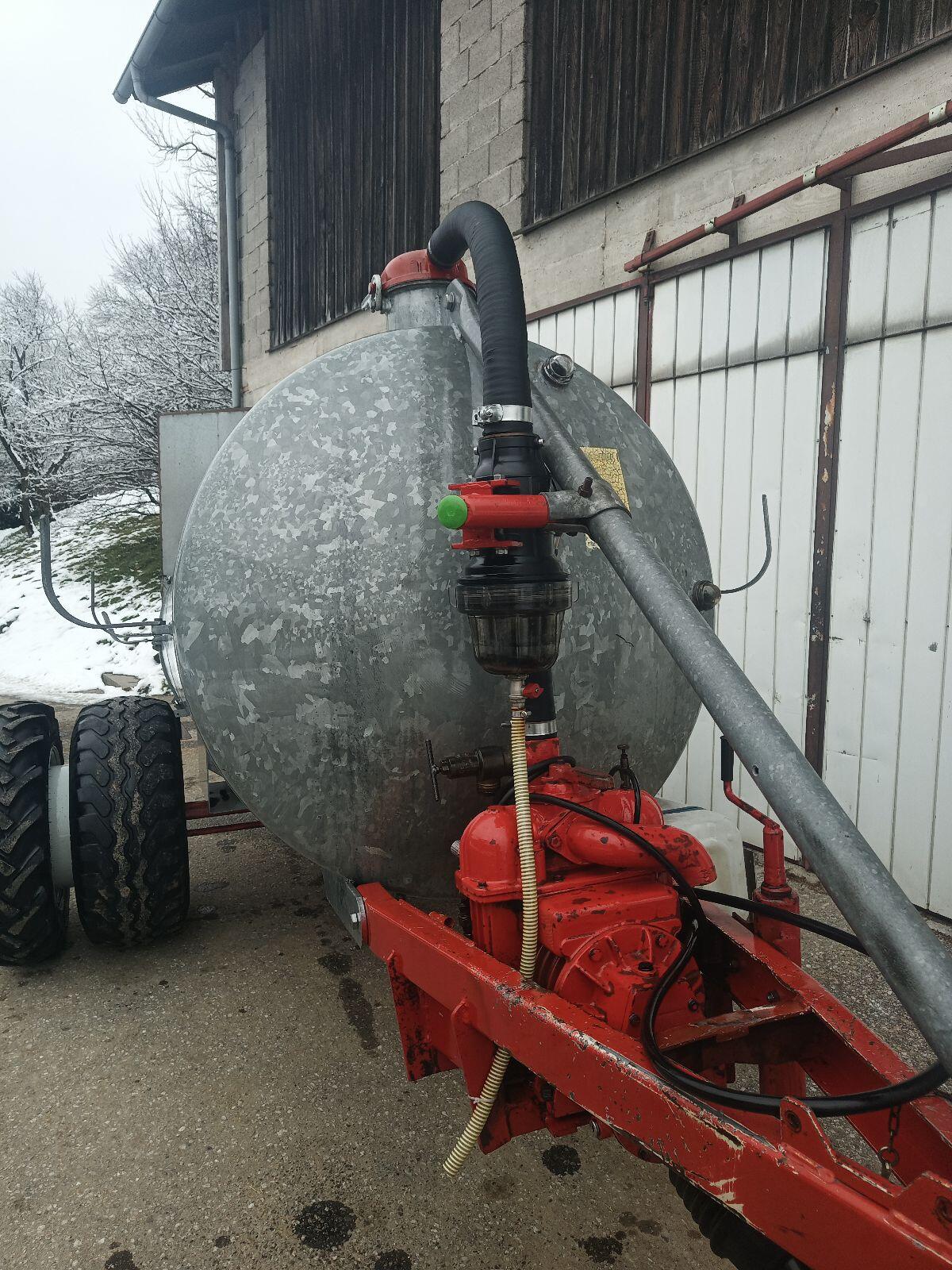 Vakuumat Güllefass 4.000 l 2