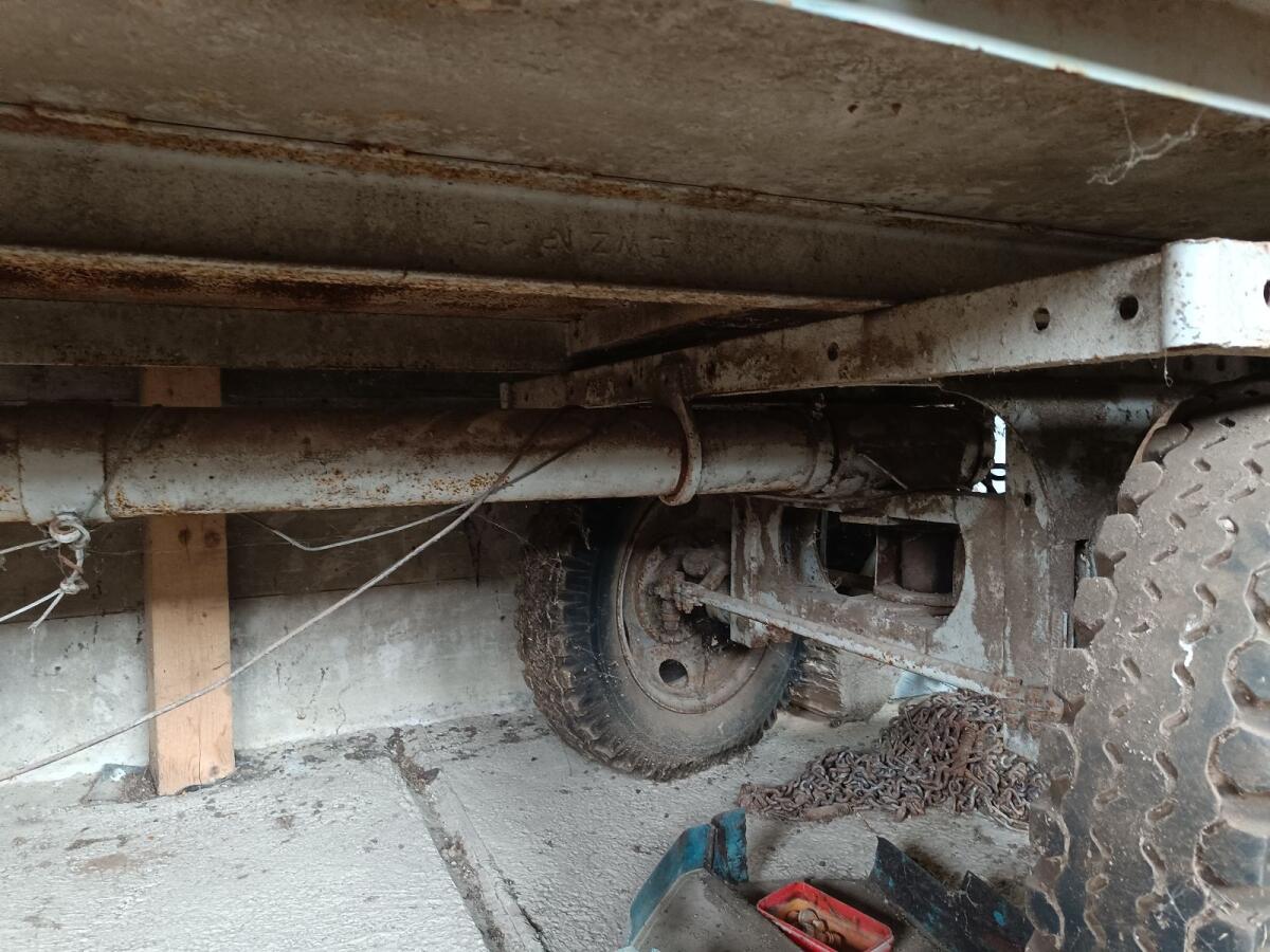 2-Achsen-Anhänger Gummiwagen 3