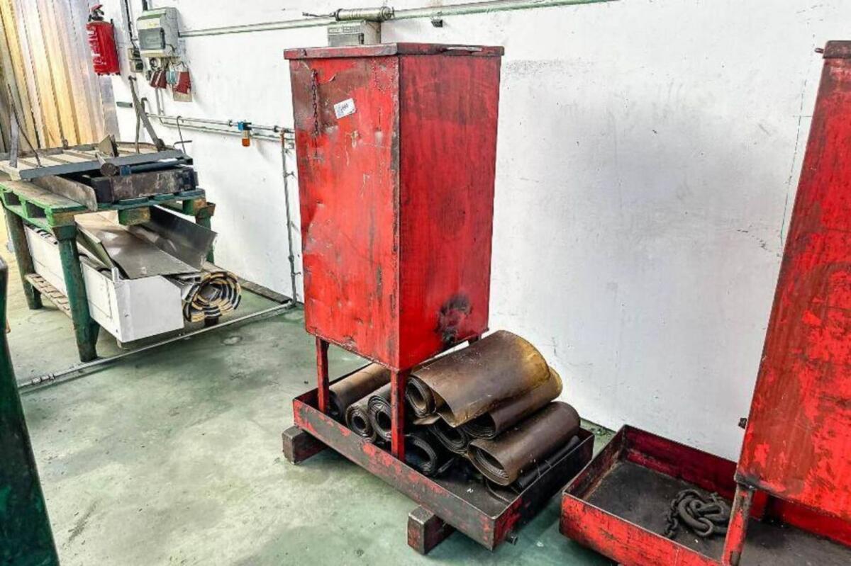 Kühlschmiermitteltank 2