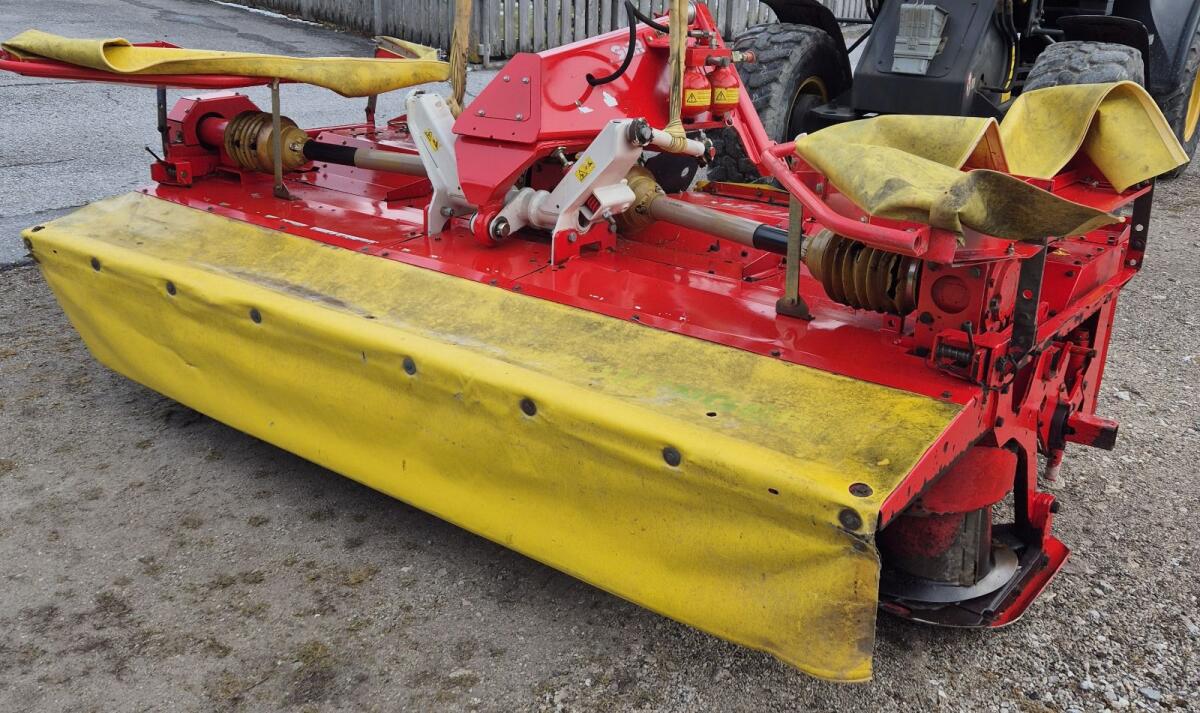 Pöttinger 306 Novacat Frontmähwerk 1