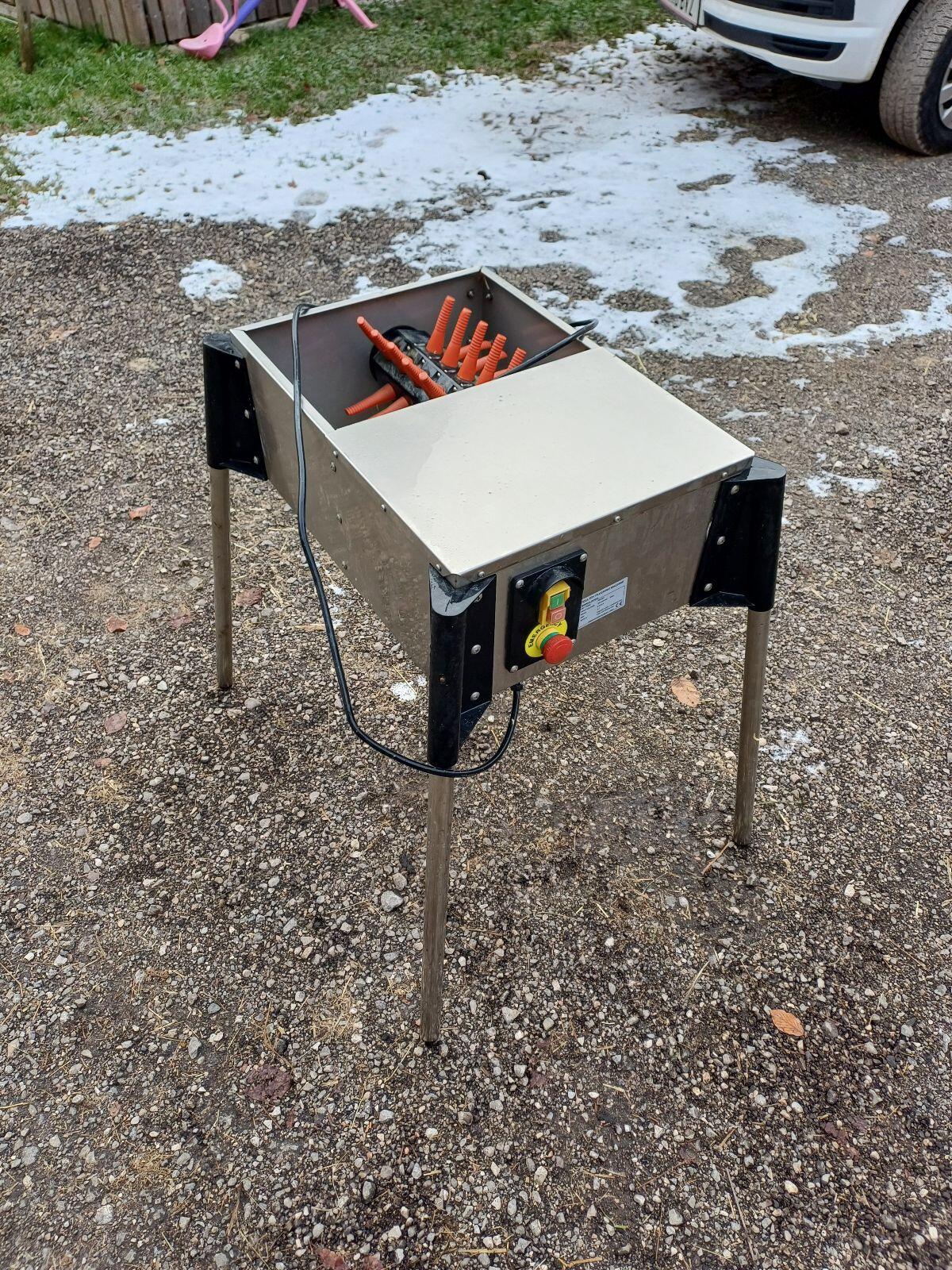 Geflügelrupfmaschine 1