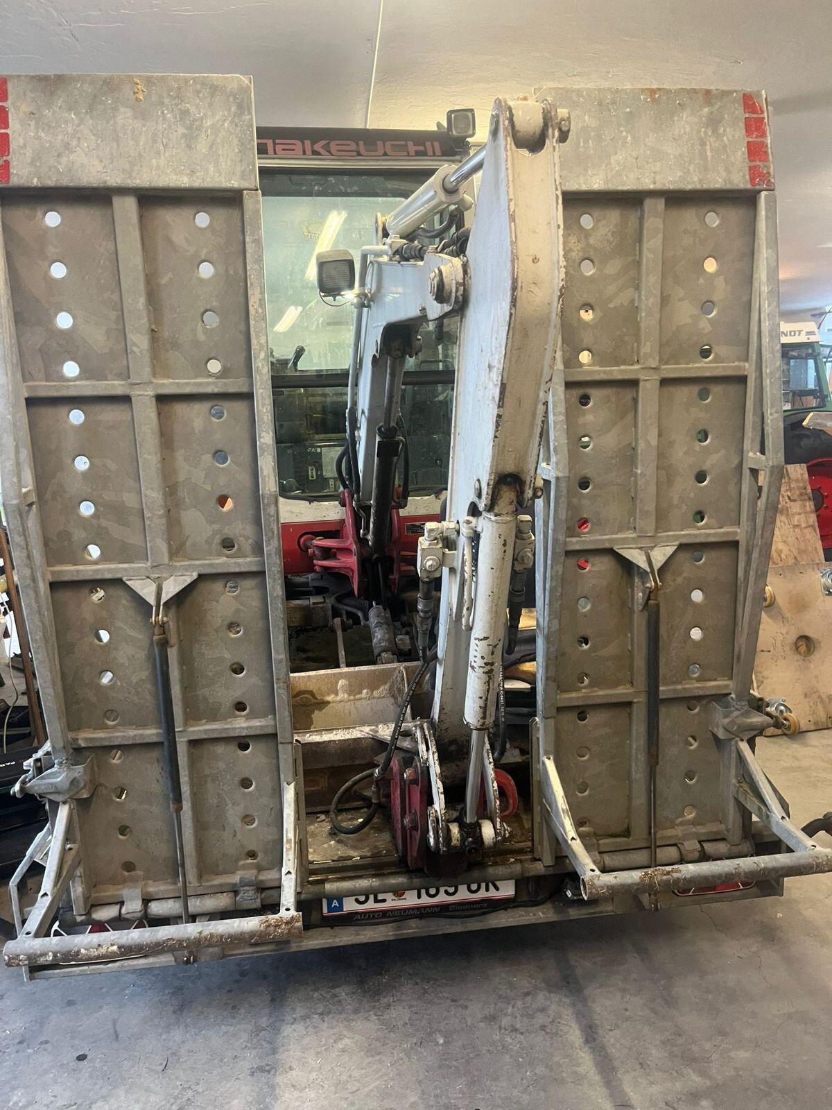 Takeuchi TB016 inkl. Anhänger 3