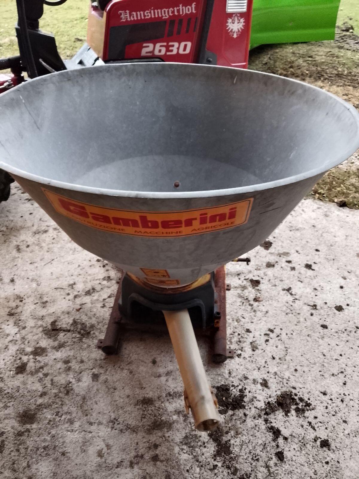 Verkaufe Gamberini Kunstdüngerstreuer mit Möscher 2