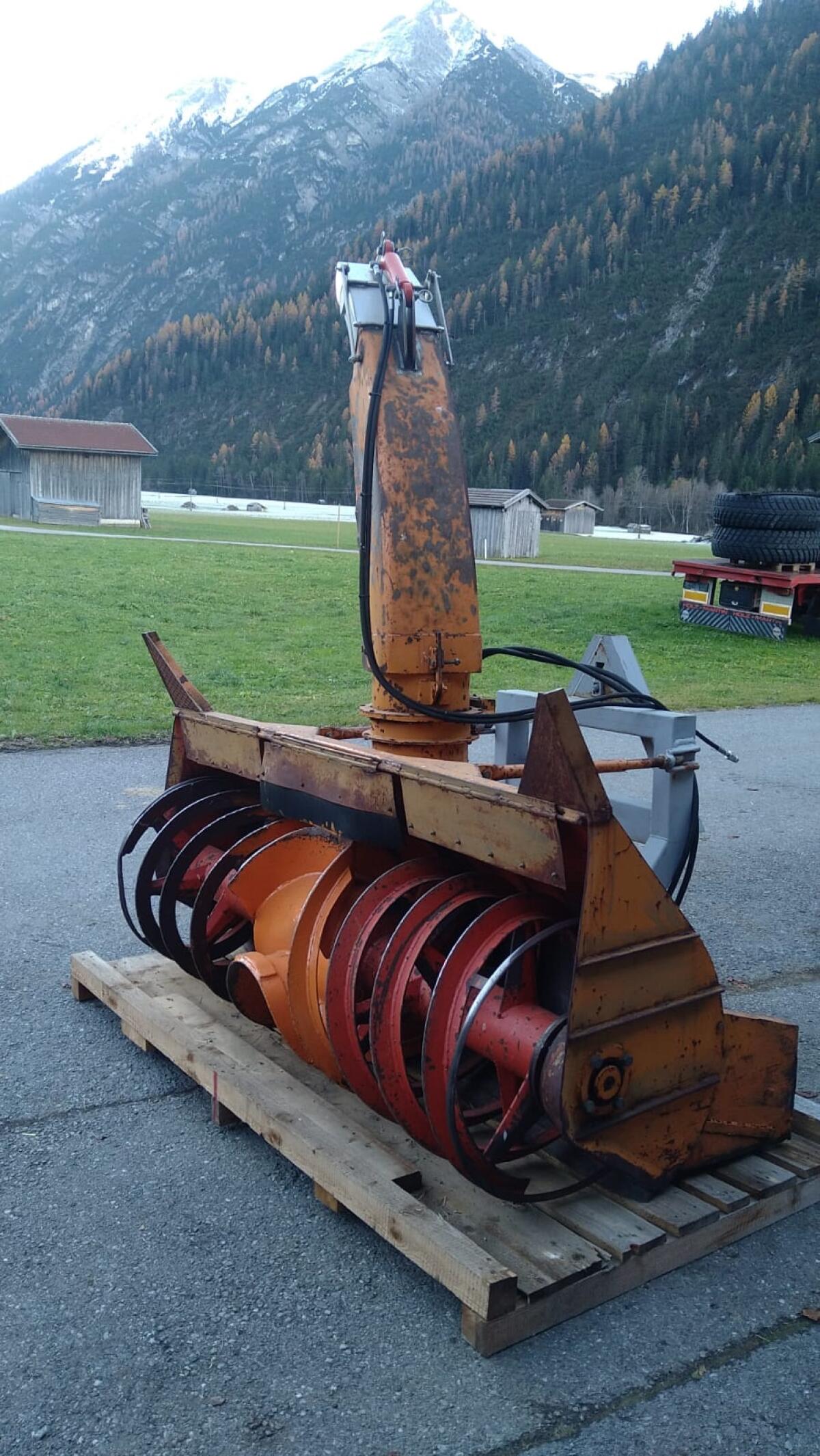 Kahlbacher Schneefräse 1