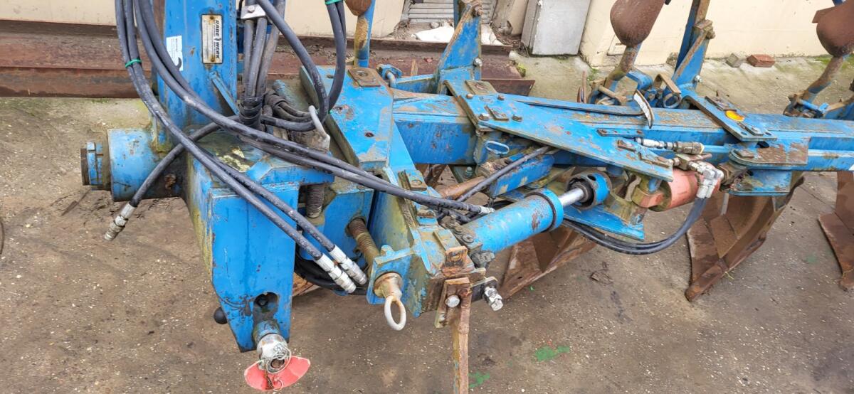 RABE SUP-VAR 160 CD Vario – 4-Schar Drehpflug 2