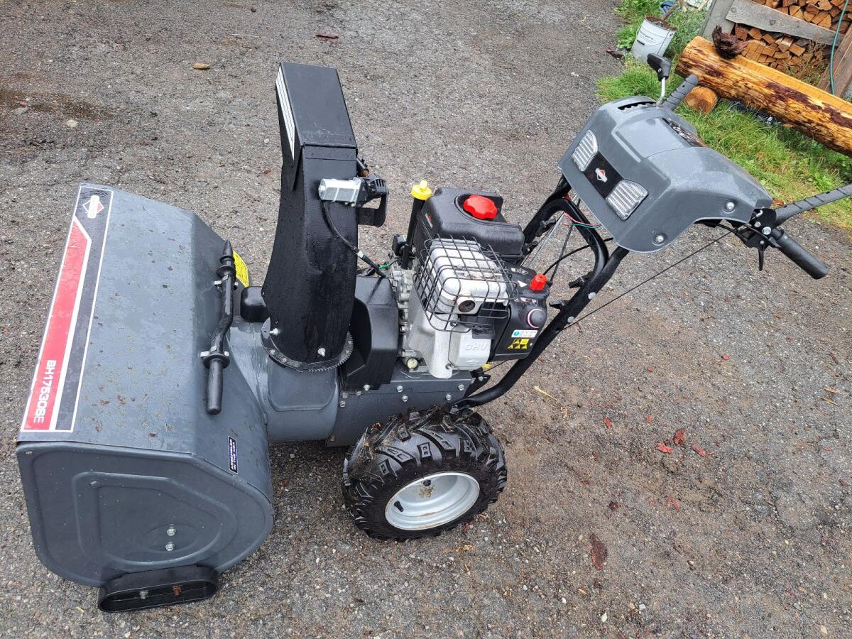 Schneefräse Briggs & Stratton 1