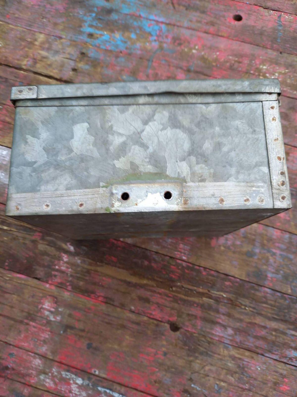 Blech-Werkzeugkasten 3