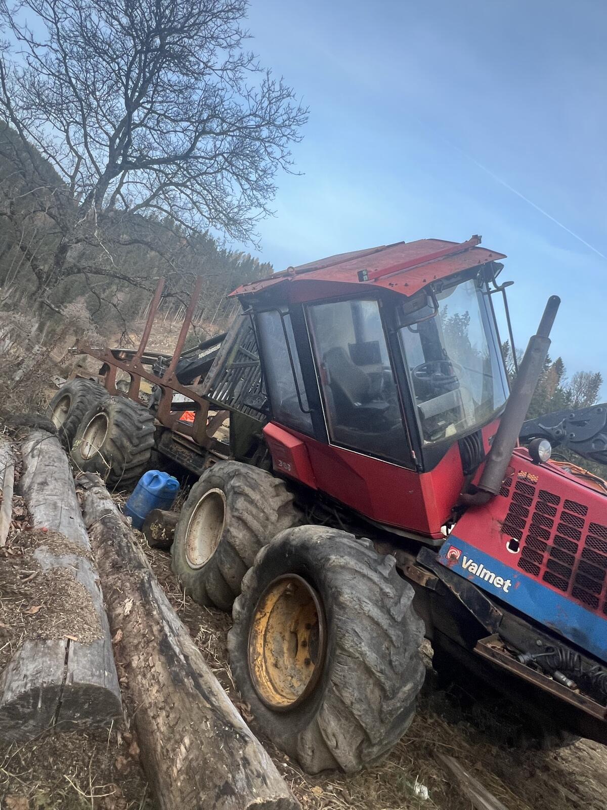 Schlachte Valmet 860.S Forwarder 1