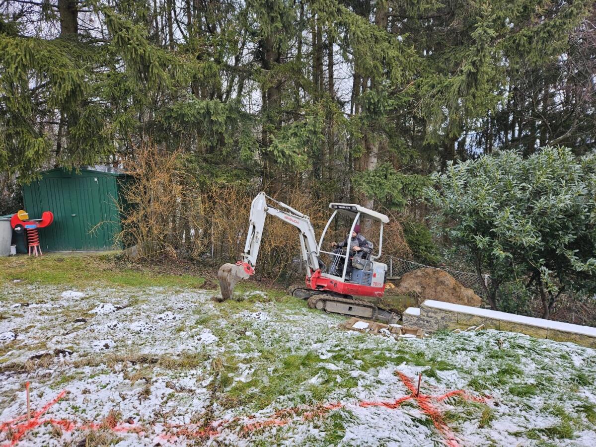 Biete Baggerarbeiten an 3