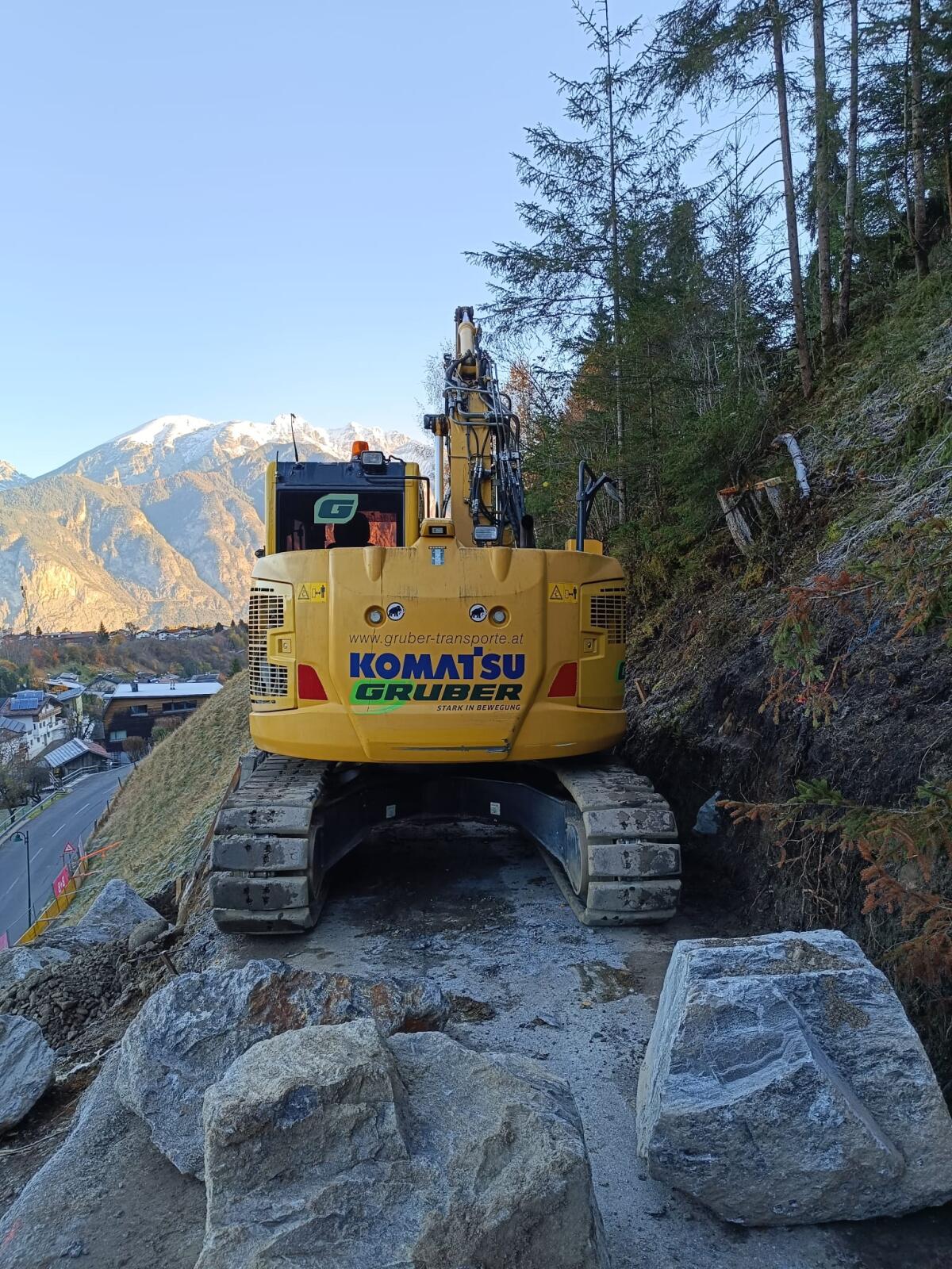 Komatsu Raupenbagger PC 138US 1