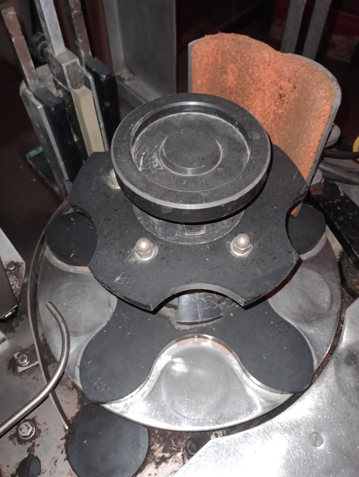 Halbautomatische Leim-Etikettiermaschine Enos 3