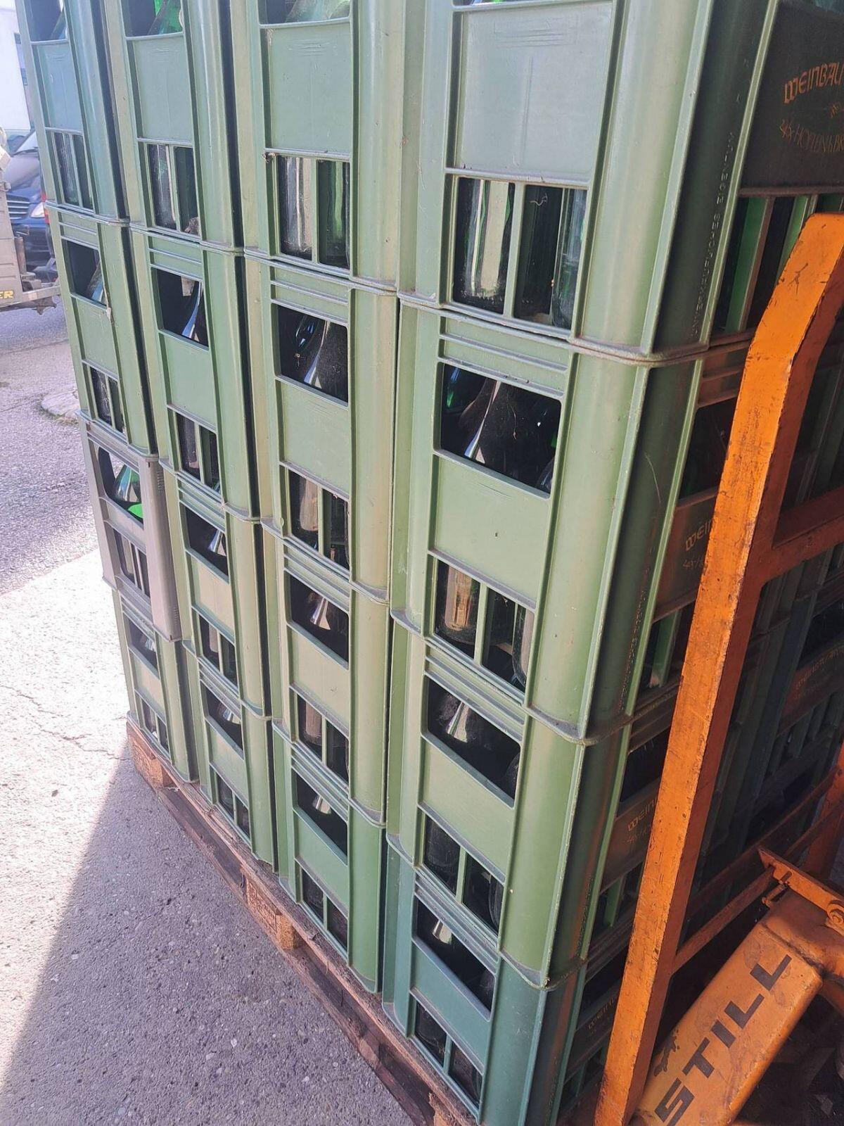 Weinflaschen, Doppler, 2 l, Kronenkork, Kisten 3