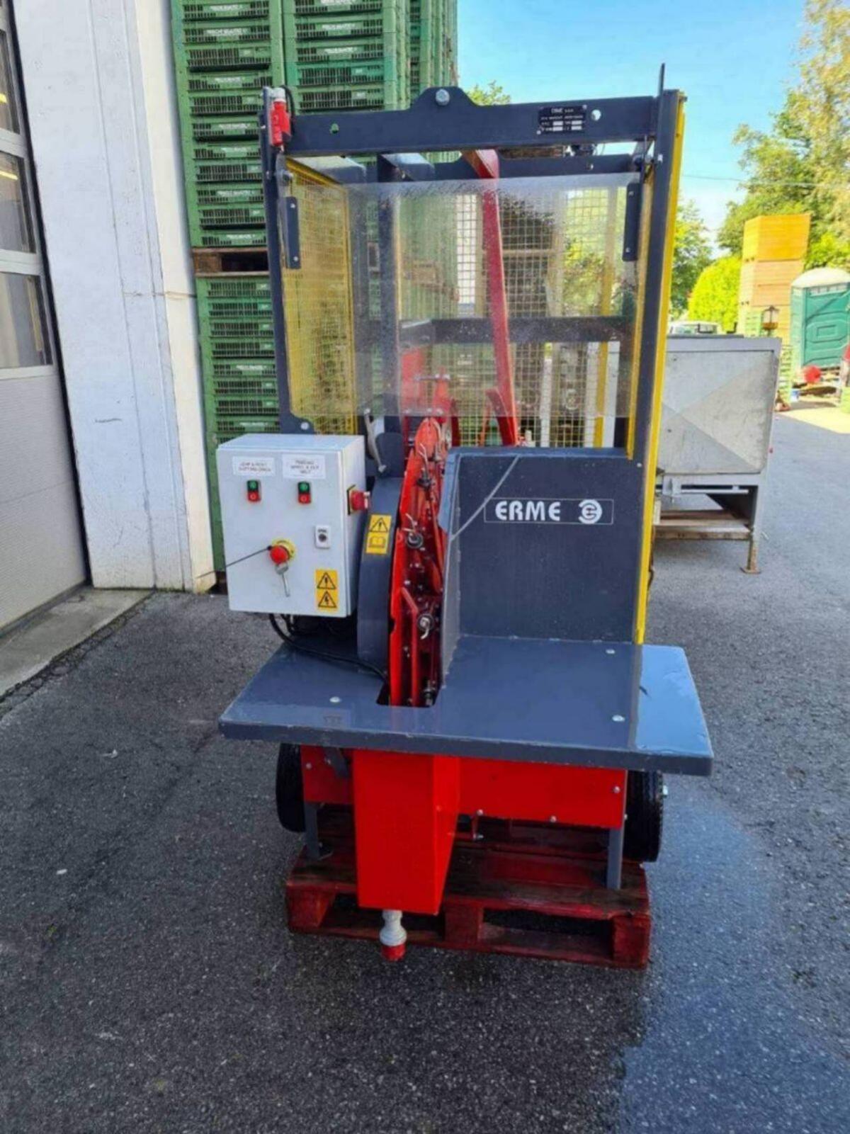 Erme CRF 13 Knoblauch-, Wurzel- und Stängelschneidemaschine 3