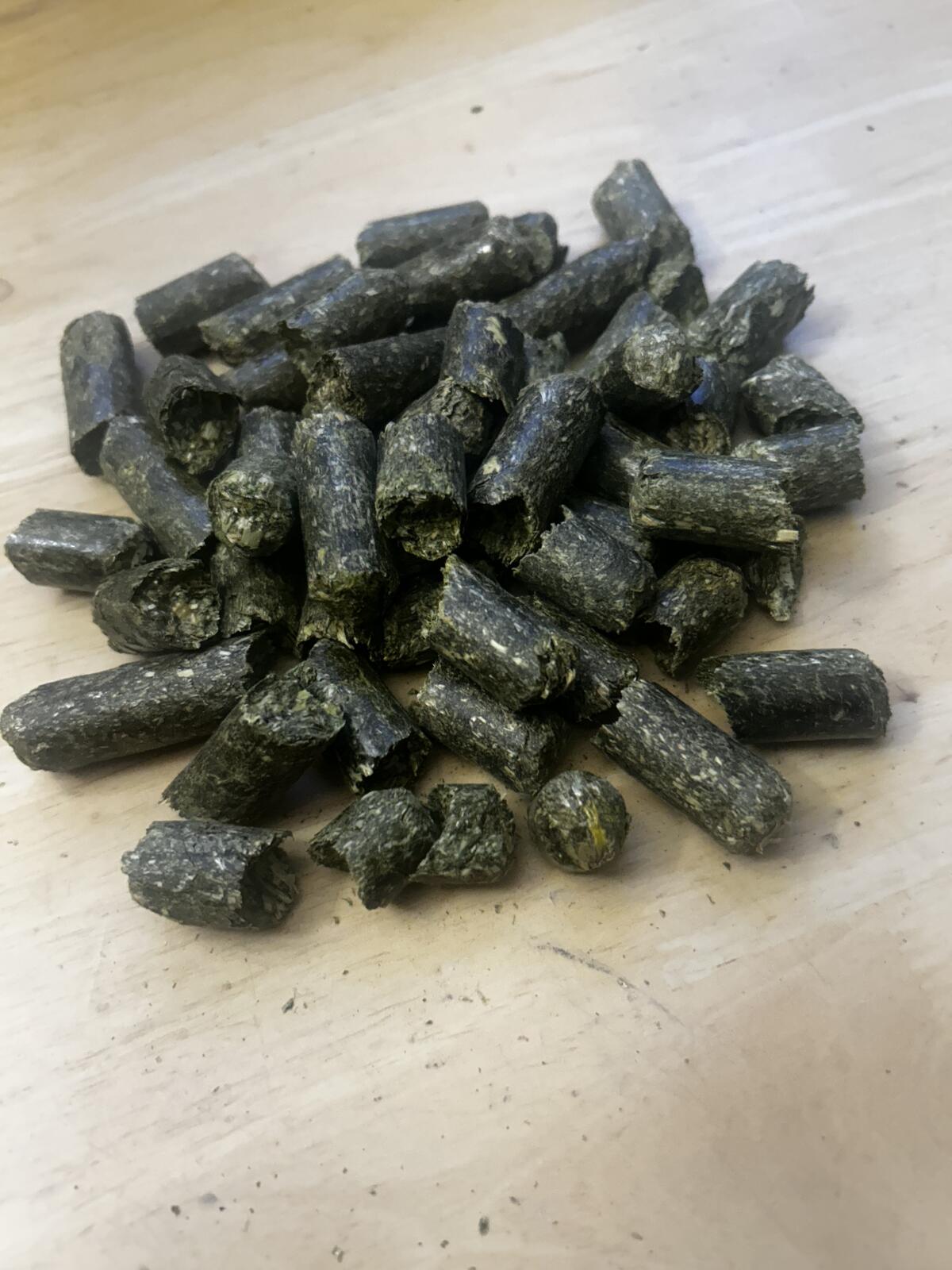 Heu- und Luzerne Pellet Z 1