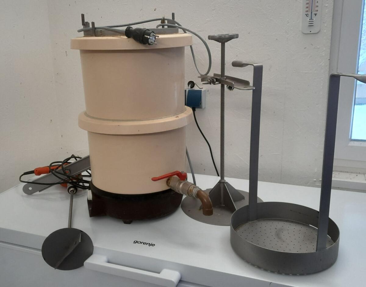 Butter- und Käsekessel 1