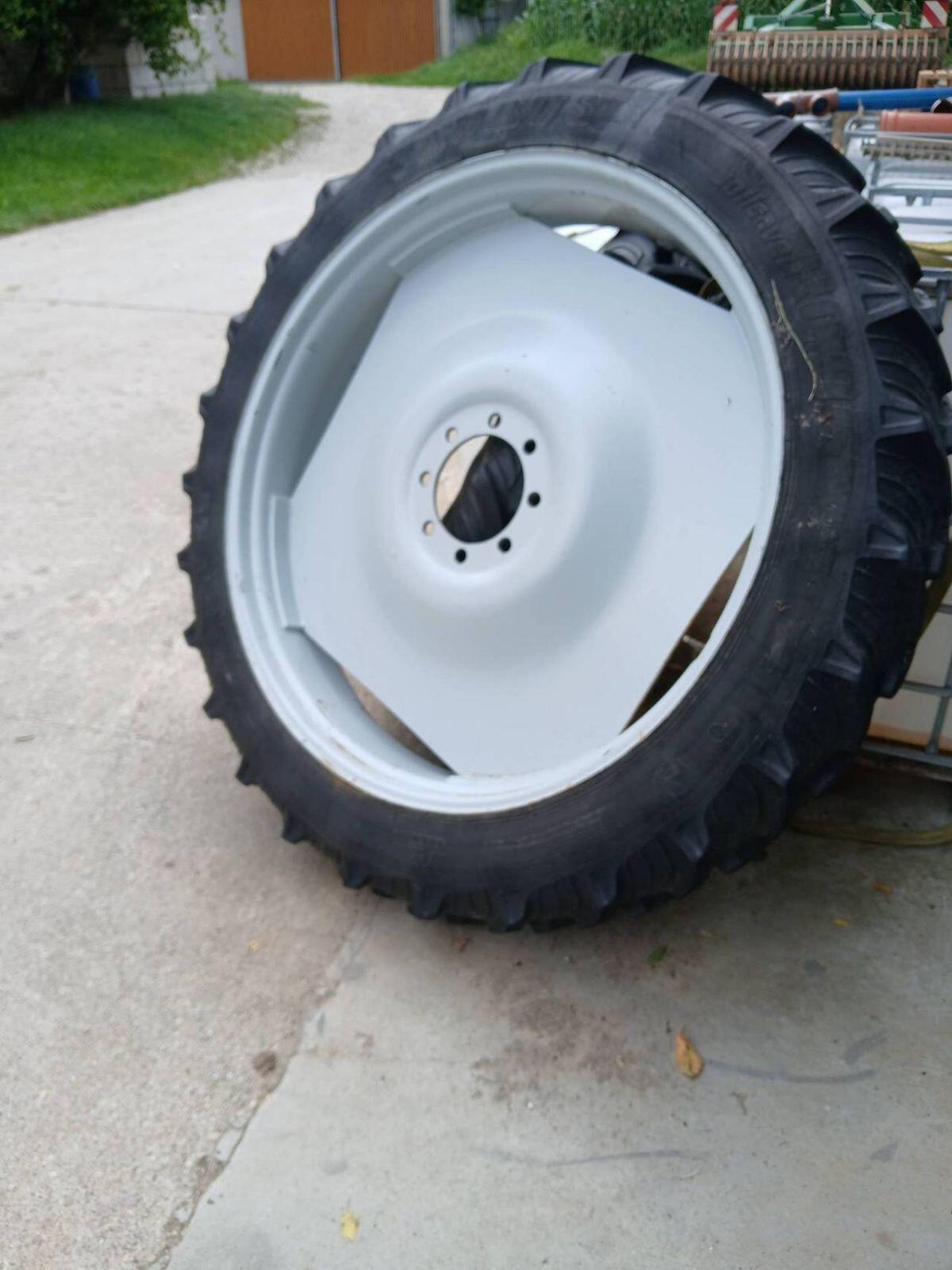 Pflegeräder für Steyr 9094 2