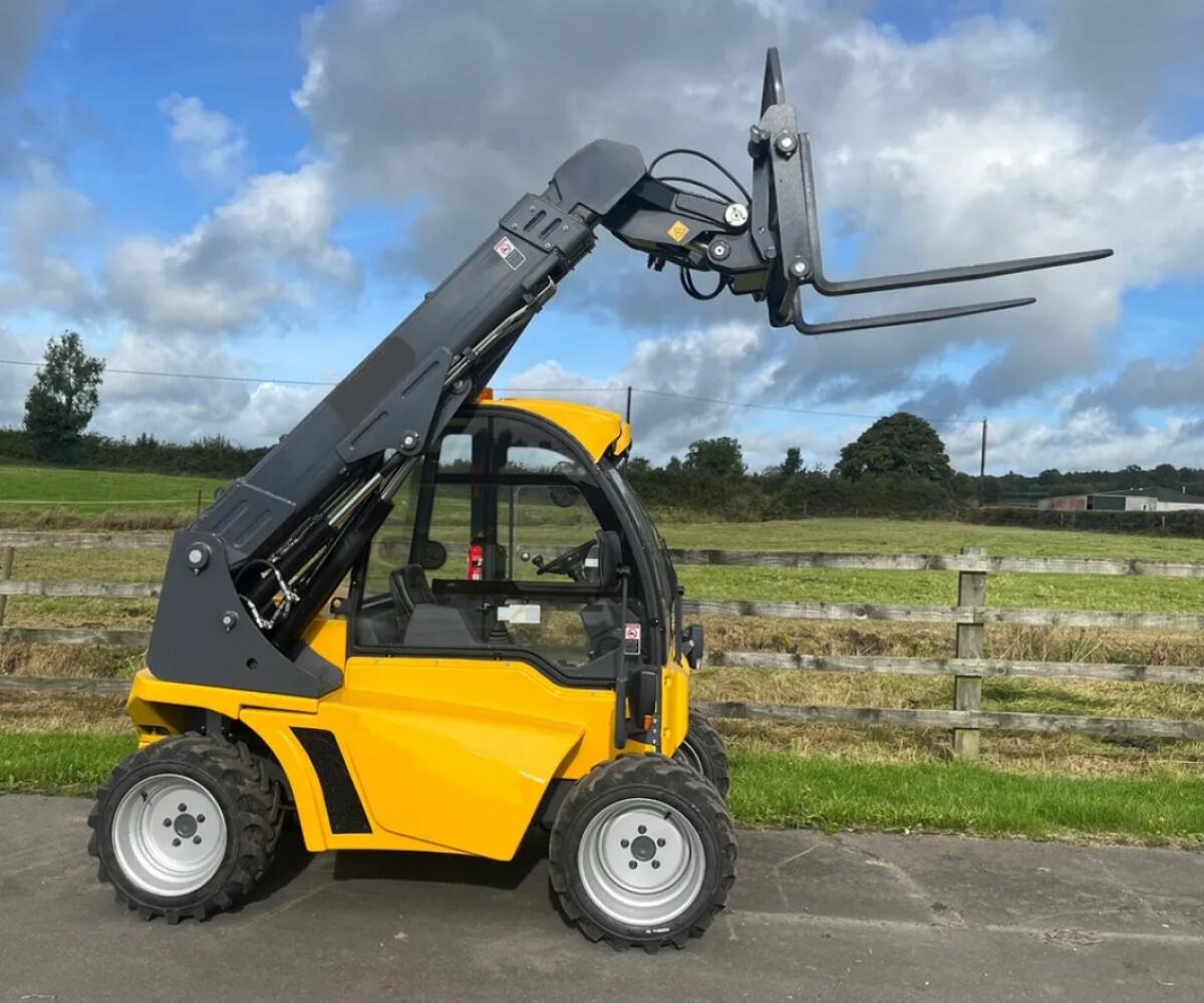 Hoflader Everun ERT1500, Perkins Motor, Mini-Teleskoplader 1