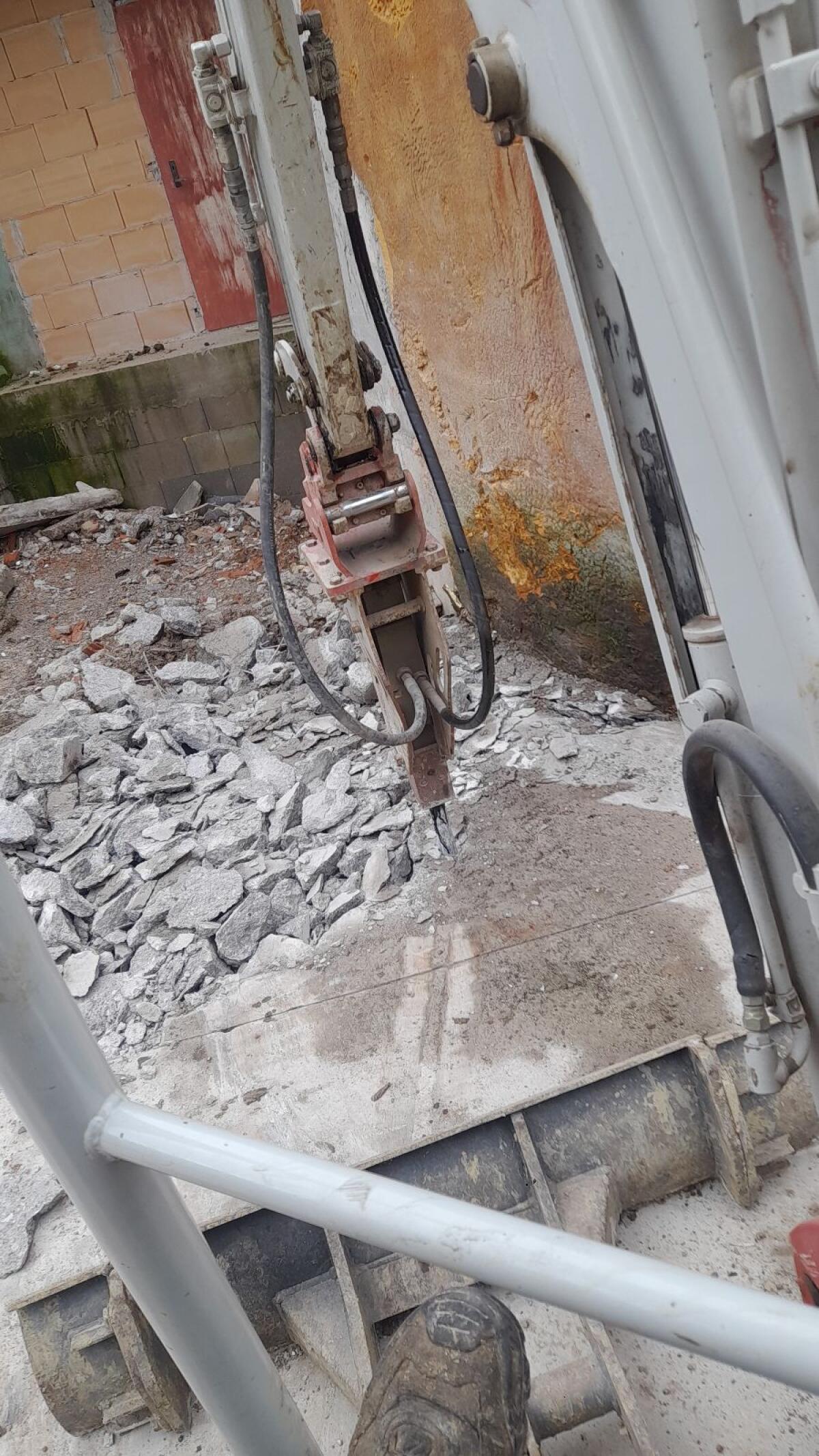 Biete Baggerarbeiten an 2