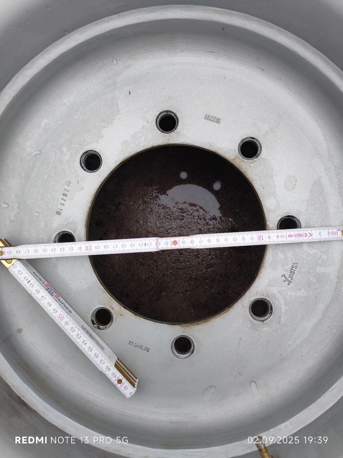 BKT Flotation 550/60R22.5 2