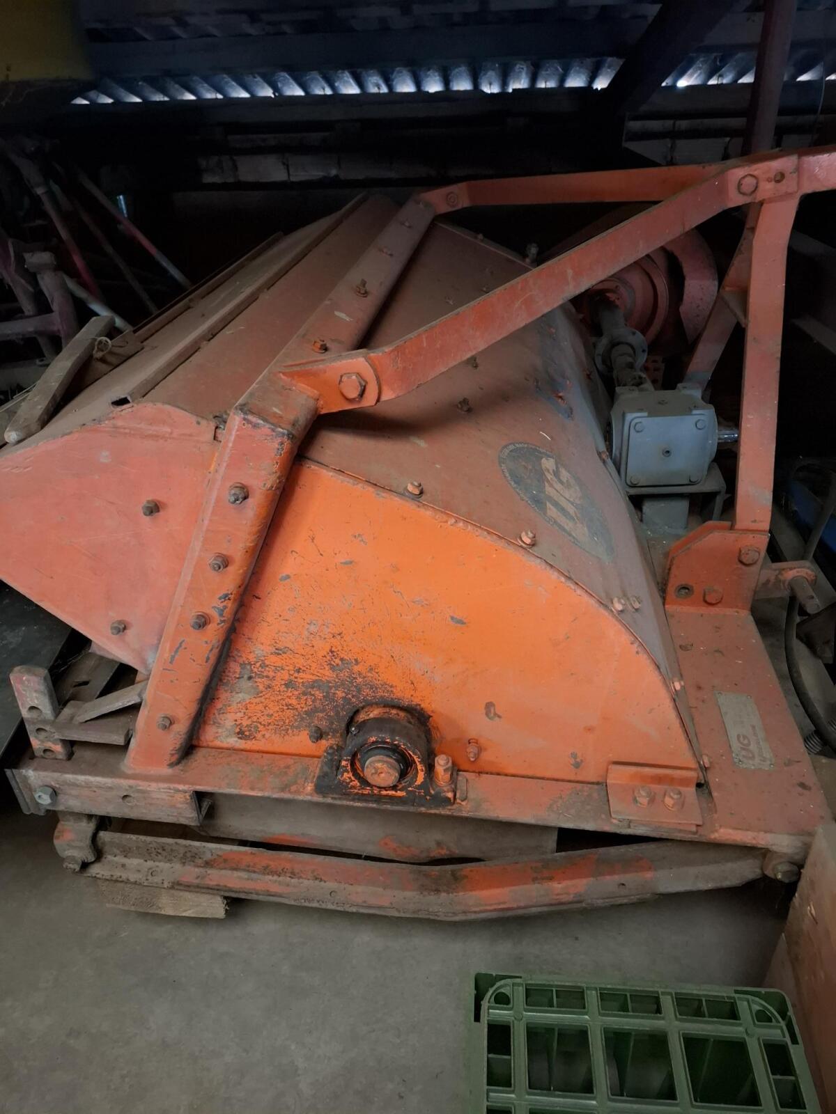 Verkaufe Häcksler Howard 2