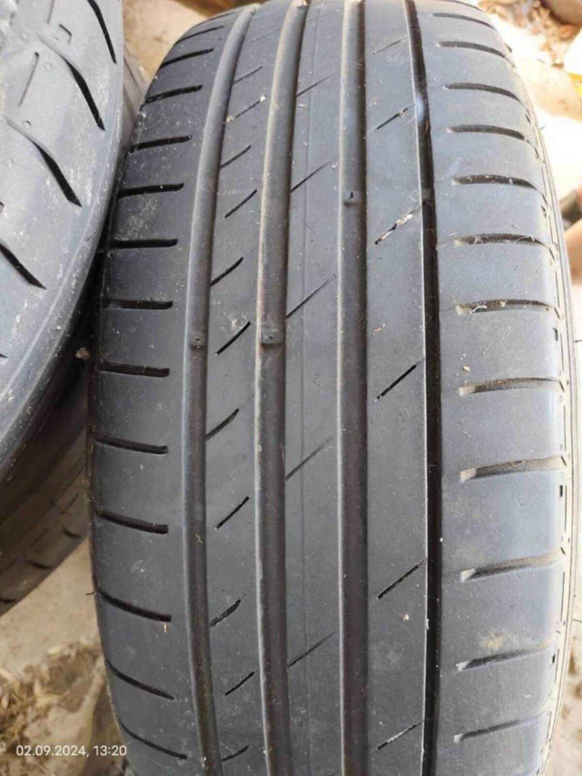 Sommerreifen auf Alufelgen für VW Touareg 2