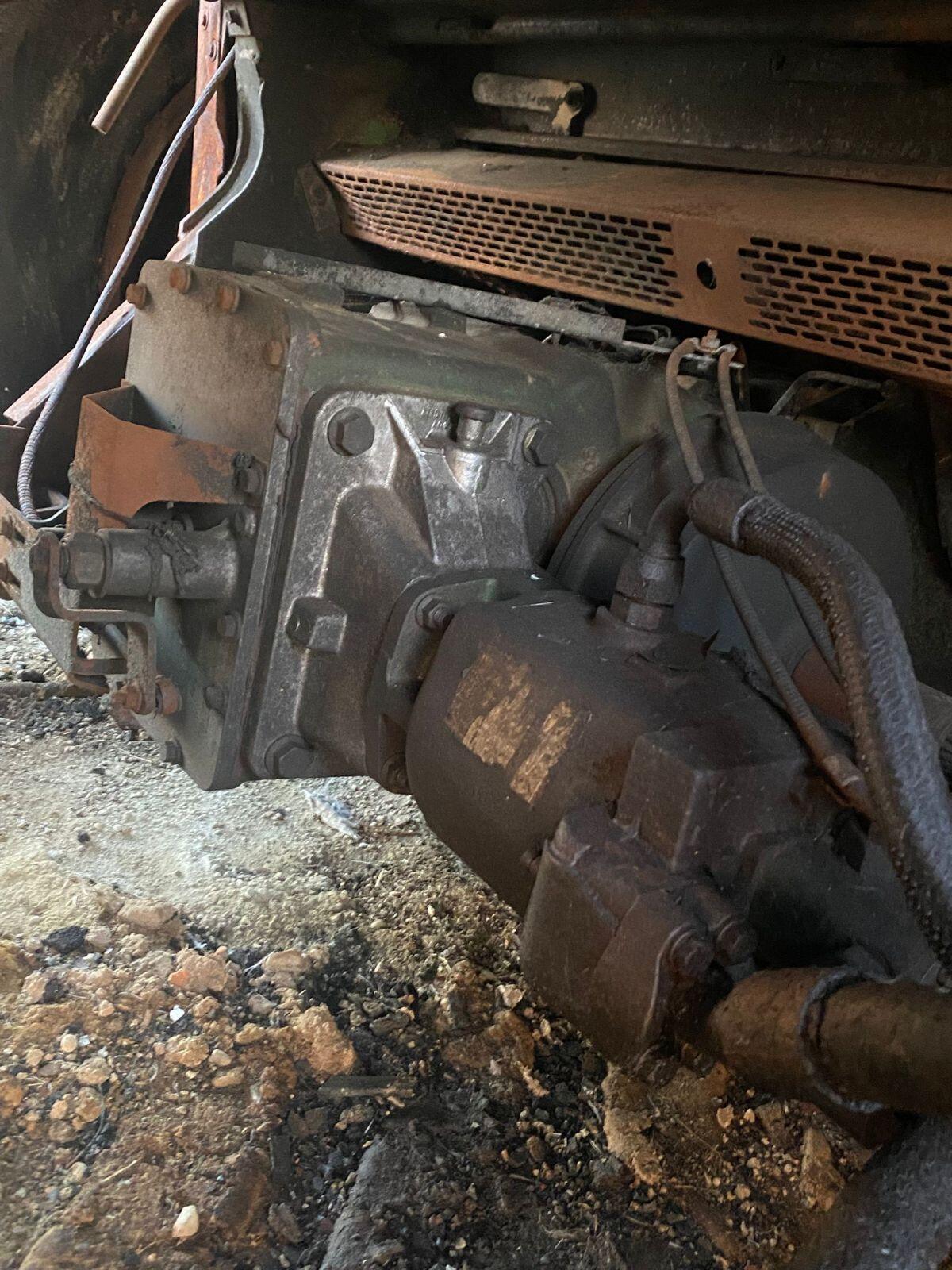 John Deere Teile Brandschaden Mähdrescher WTS 9580 2