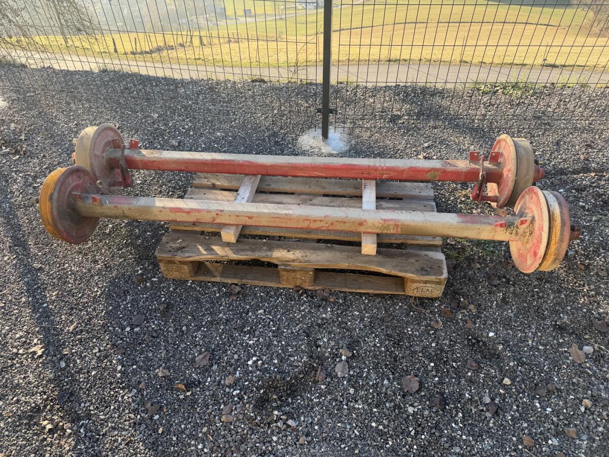 Anhänger Achsen  6 Tonnen 1