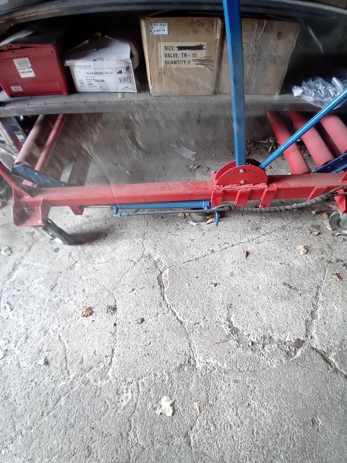 Traktorreifen Montagewagen 1