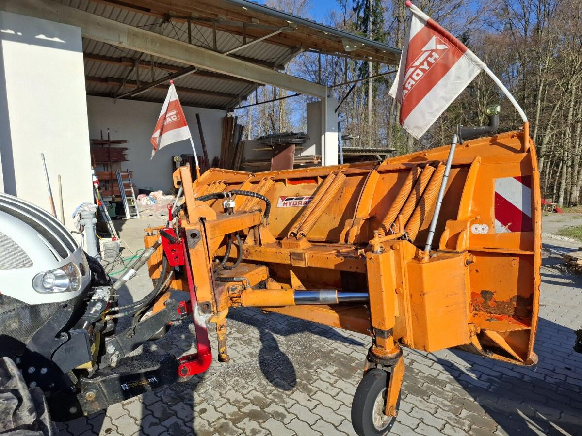 Schneepflug Hydrac 3